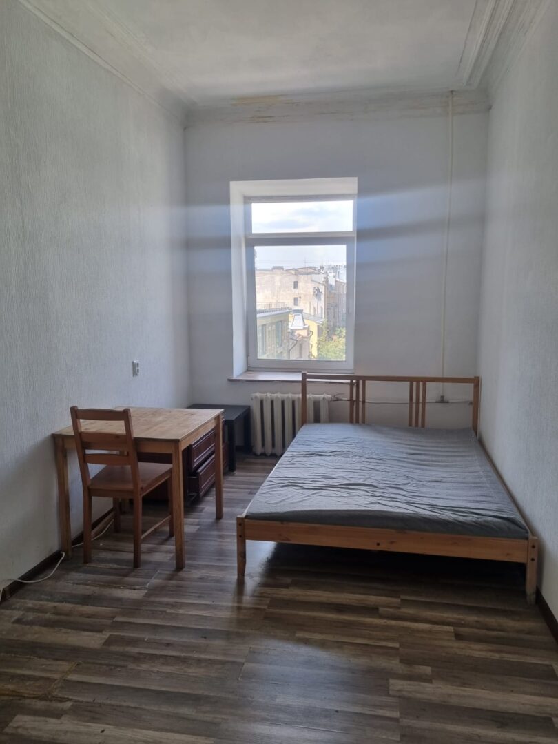 Комната 15.8 м² в 6-комнатной квартире Санкт-Петербург, Большой пр. П.С., дом 45